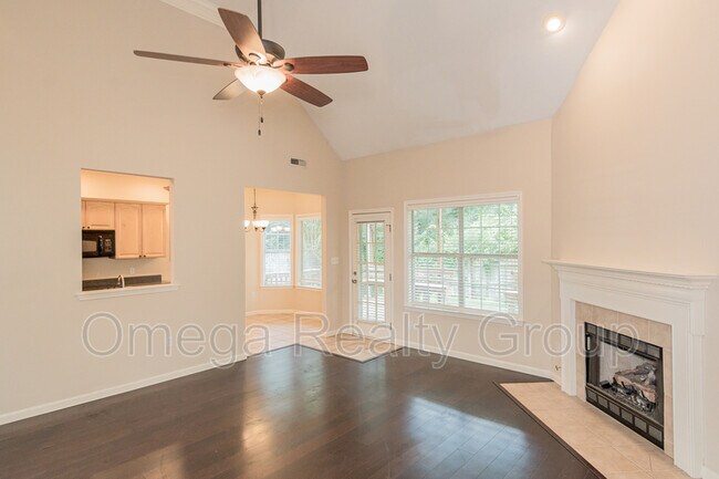 Building Photo - 686 Old Cahaba Dr