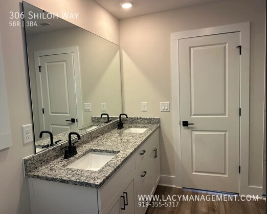 Building Photo - 306 Shiloh Wy