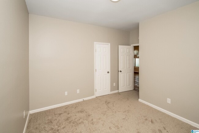 Building Photo - 105 Lenox Dr