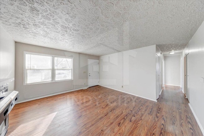 Building Photo - 8432 E 37th Pl