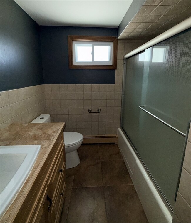 Building Photo - 43 Haith St