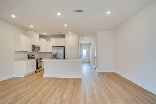Building Photo - Brand New! Stylish 3BR/2.5BA Townhome with Modern Finishes, Quartz Kitchen, Garage, and Easy Acce...
