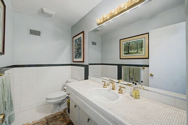 Building Photo - 8311 Juniper Ln