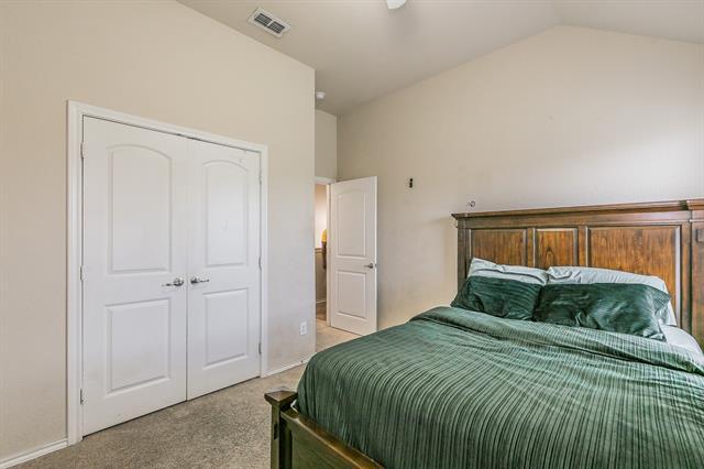 Building Photo - 210 Warbler Dr