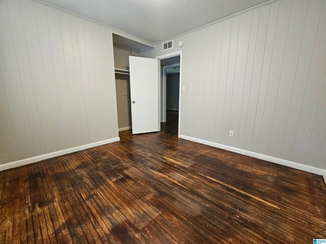 Building Photo - 433 Wedgeworth Rd