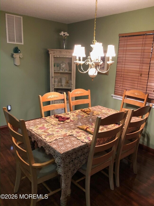 Building Photo - 6 Datchet Close