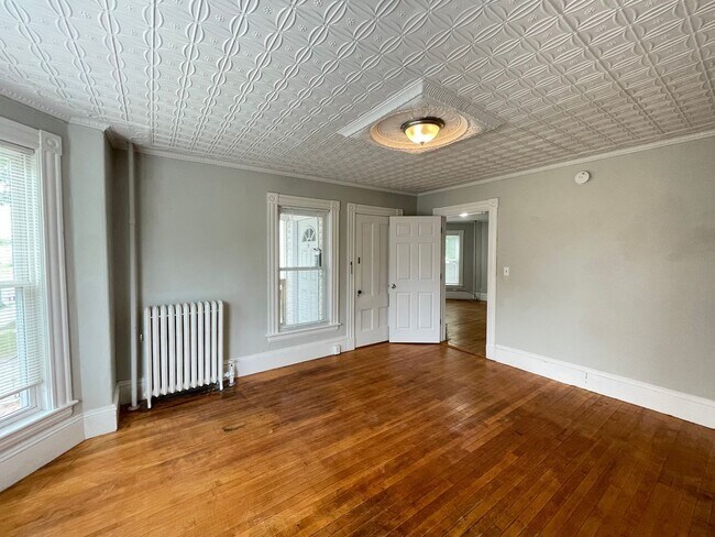 Building Photo - 350 Portland St