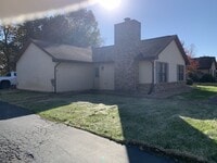 Building Photo - 32 Rabbit Trail Dr