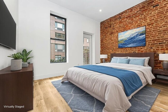 Building Photo - 314 W 51st St