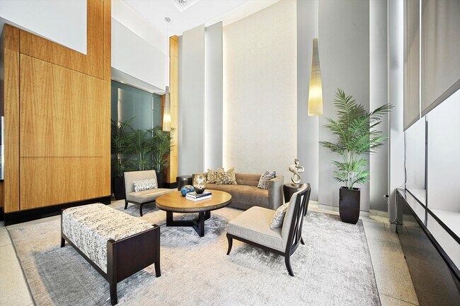 Building Photo - 100 E 14th St