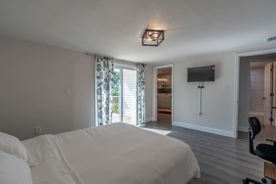 Building Photo - 11100 Orange River Blvd