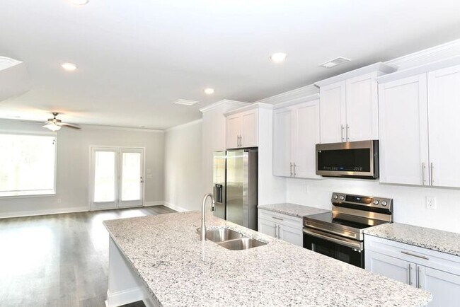 Building Photo - 574 Amarante Cir