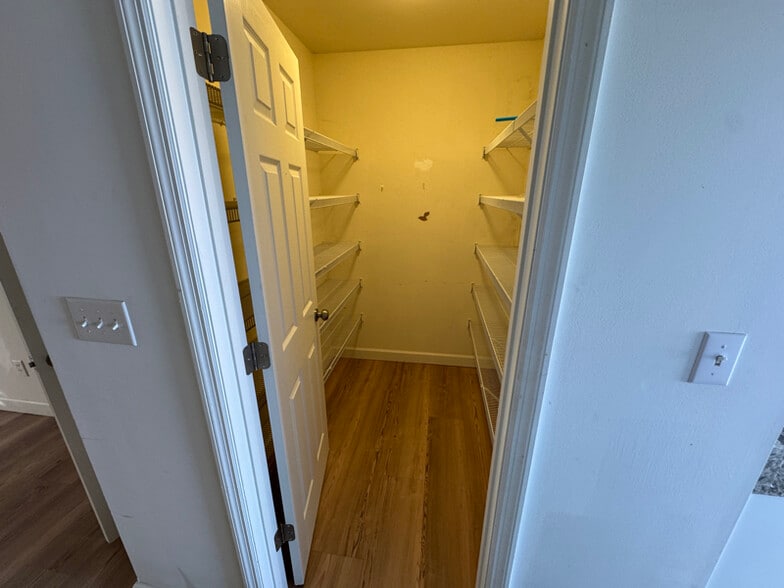 Building Photo - 819 Navajo Trail