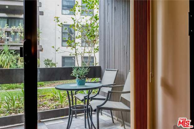 Building Photo - 7765 W 91st St