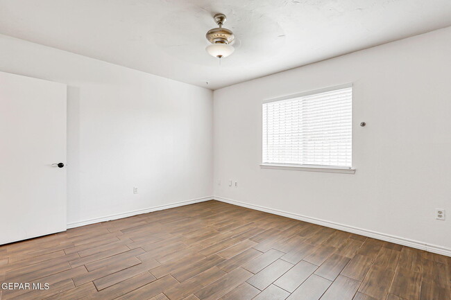 Building Photo - 10914 Pelhem Rd