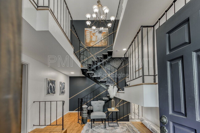 Building Photo - 307 Cervantes Cir