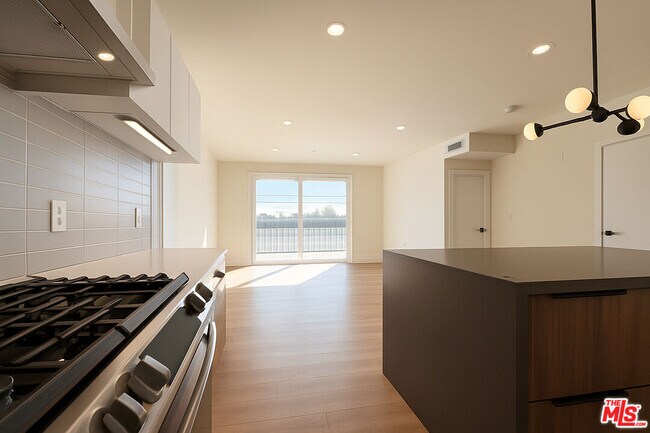 Building Photo - 5832 Virginia Ave