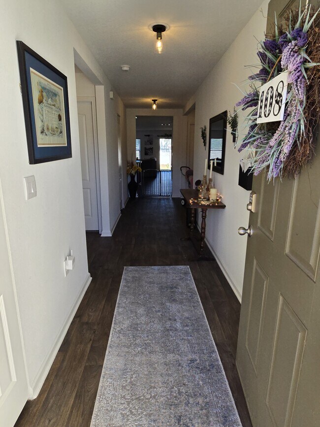 Building Photo - 108 Landing Blvd