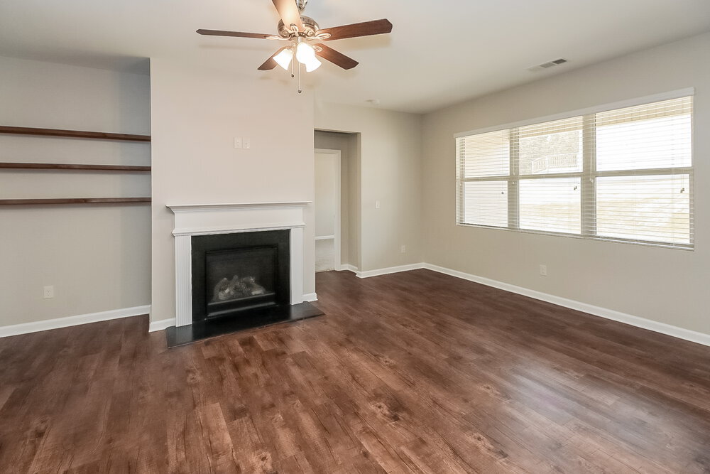 Building Photo - 141 Ivey Meadow Dr