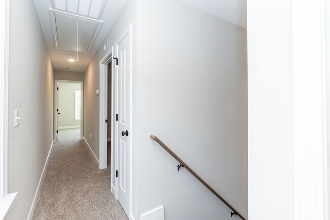 Building Photo - Brand NEW Three Bedroom Home!