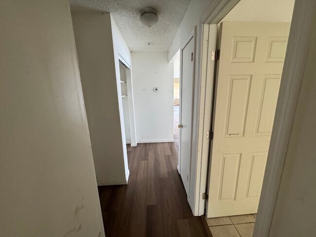 Building Photo - 7337 Sakura Ct