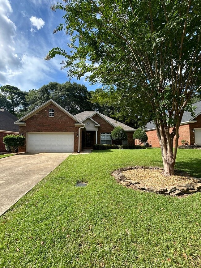 Primary Photo - Tartan Pines, Rosemount Court, Enterprise, AL