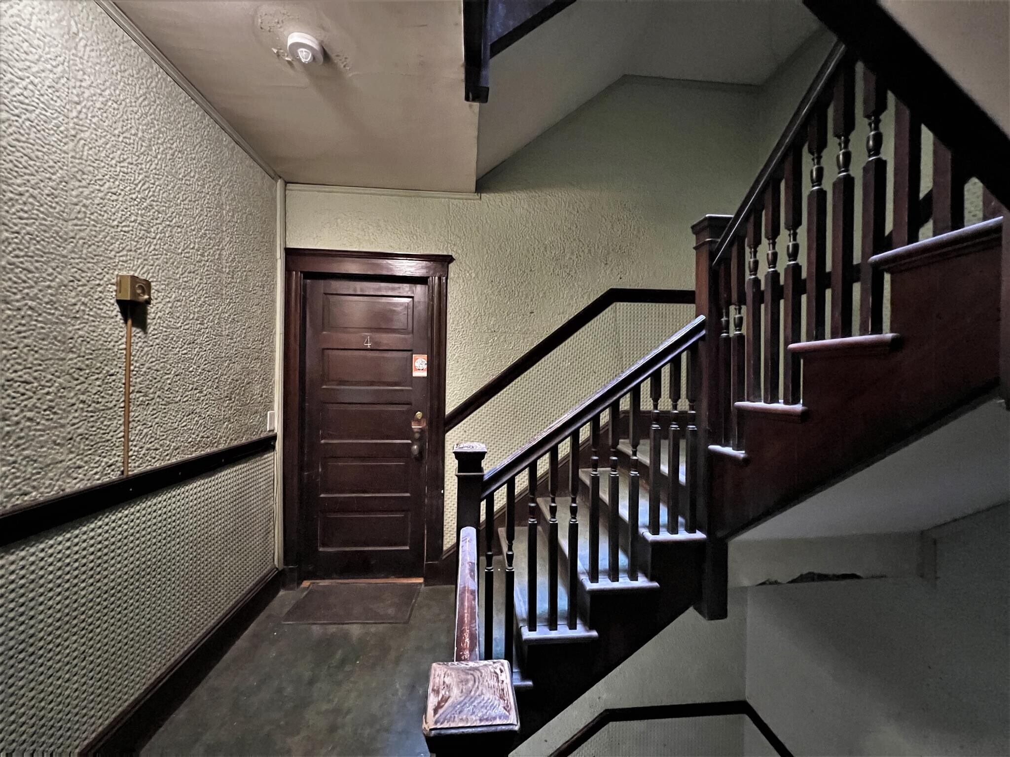 Building Photo - 268 Huron Ave