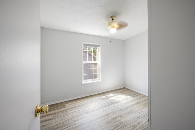 Building Photo - 53955 1st St