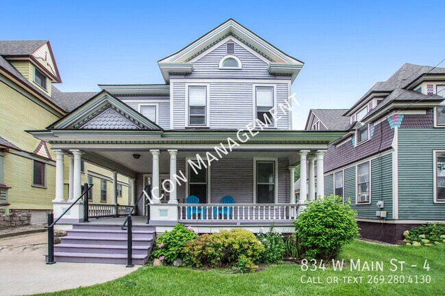 Primary Photo - 834 W Main St