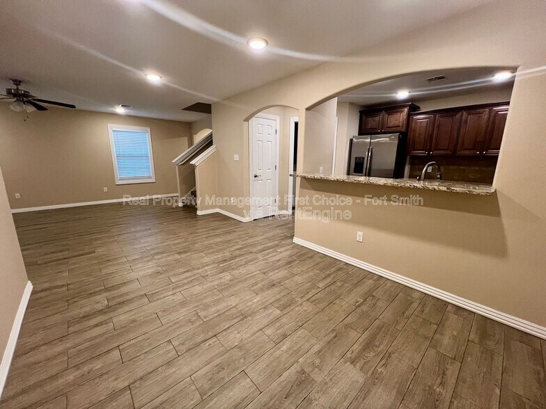 Building Photo - 6617 Leightyn Ln