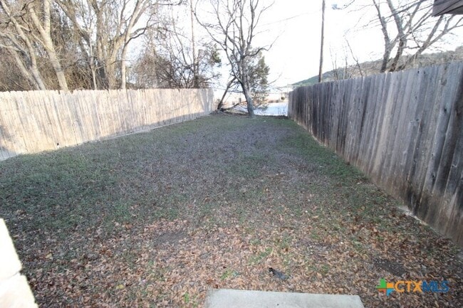 Building Photo - 308 Bonnie Ln
