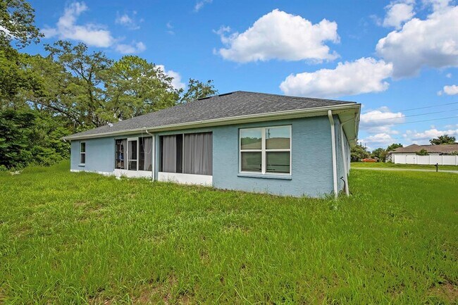 Building Photo - 10358 Musa Rd
