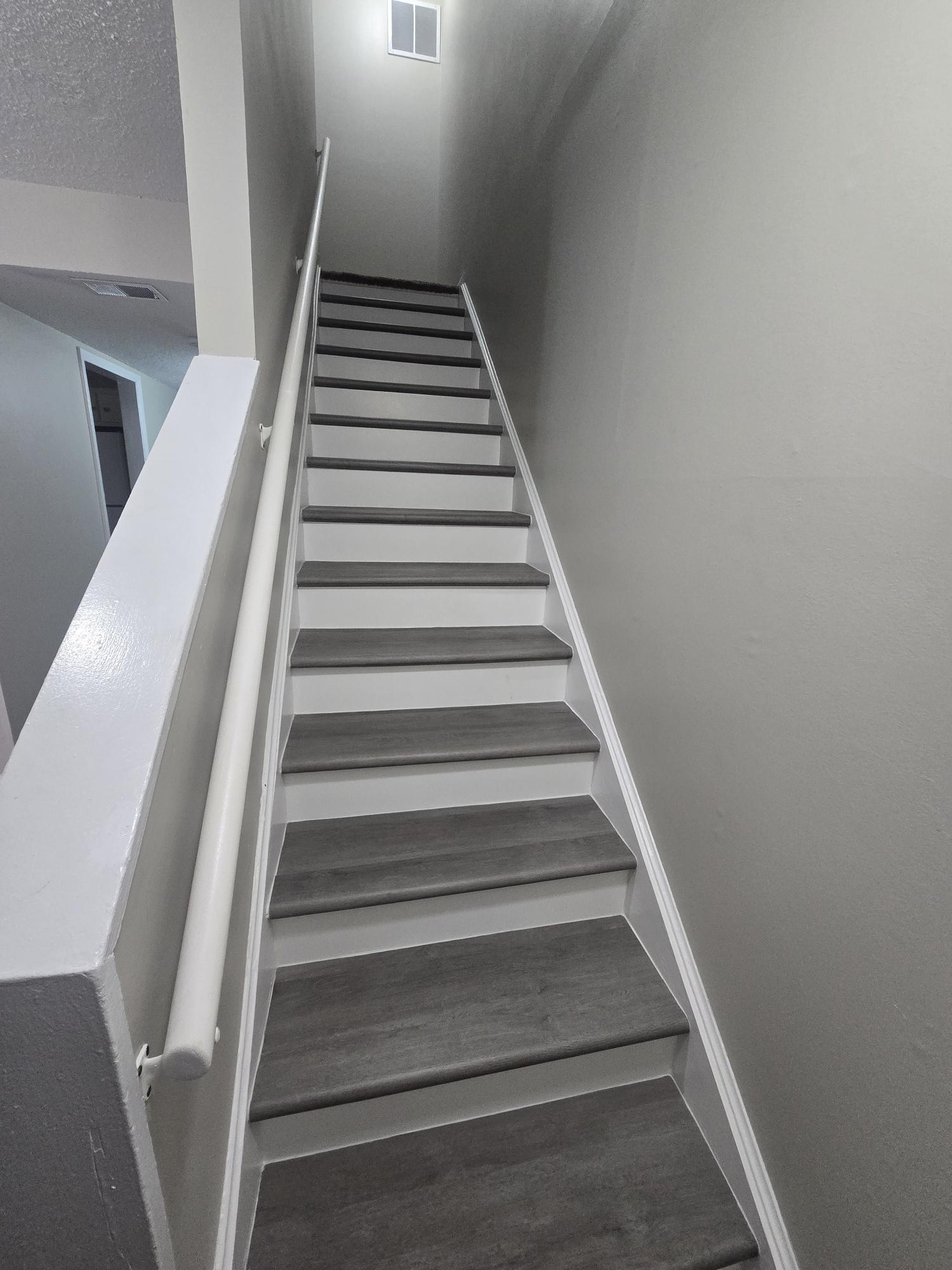 Building Photo - 595 Winding Creek Rd