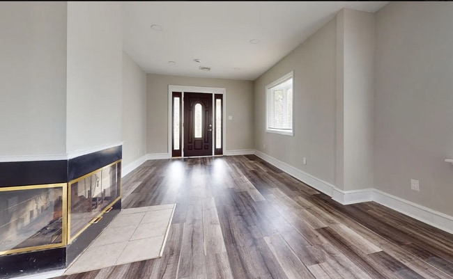 Building Photo - 1724 Stanwood St
