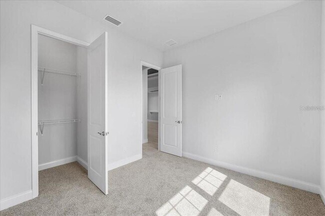 Building Photo - 60 Del Palma Dr