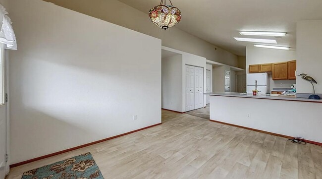 Building Photo - 2093 Tina Ct