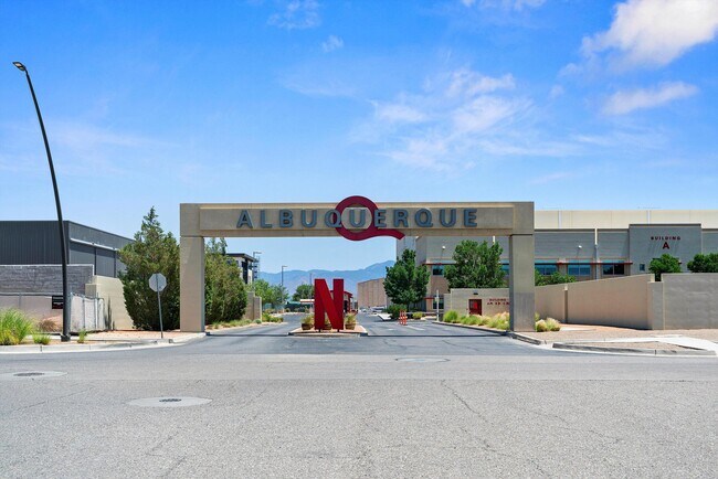 Building Photo - 2316 Penn Ave SE