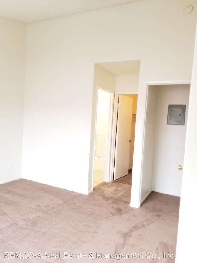 Building Photo - 845 Redondo Ave