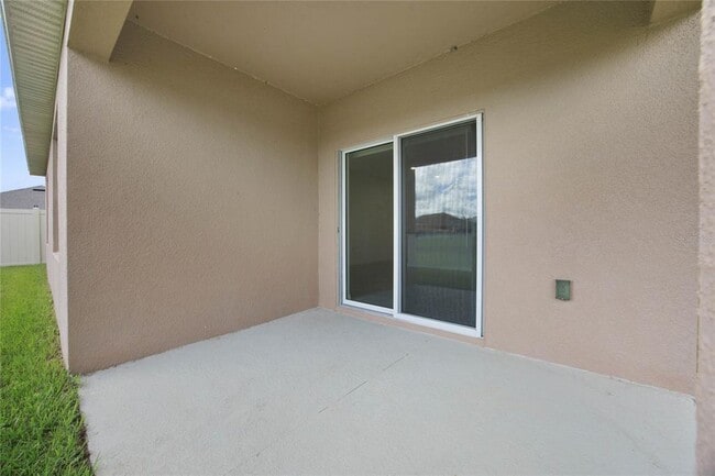 Building Photo - 652 Greymount St