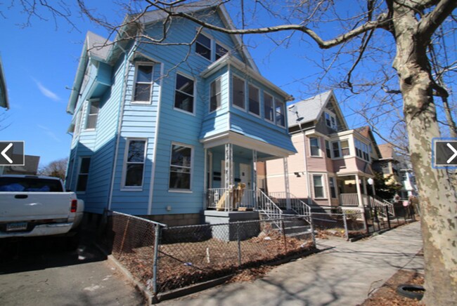 Building Photo - 742 Winchester Ave