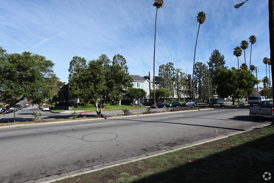 Building Photo - Sherman Way Apartments