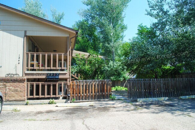 Building Photo - 1244 Maple St