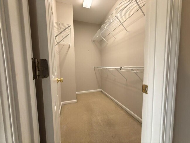 Building Photo - 1940 Stockton Walk Ln