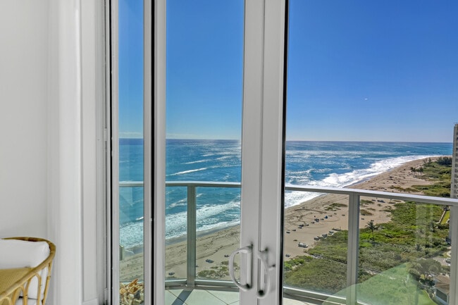 Building Photo - 3100 N Ocean Dr