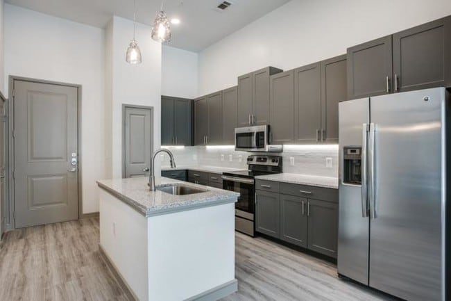 Building Photo - 2 bedroom in Dallas TX 75235