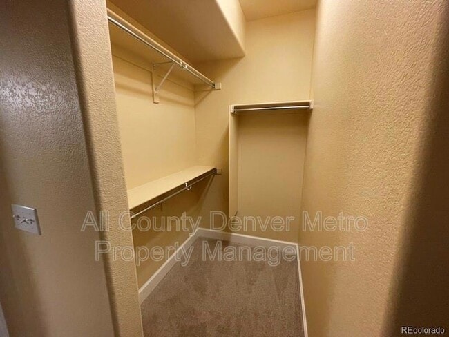 Building Photo - 5014 Everett St