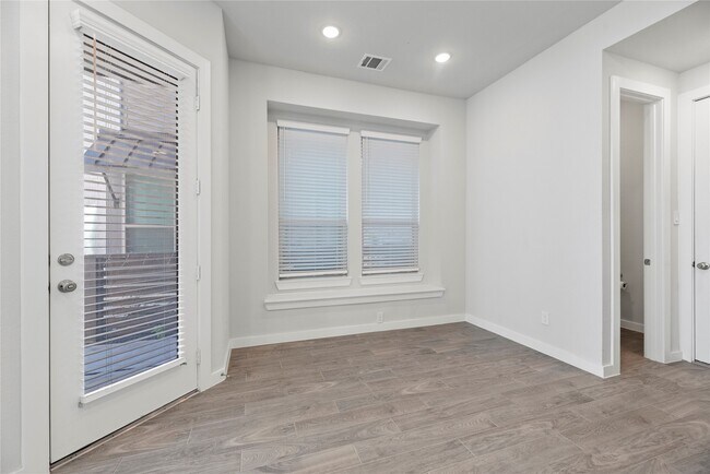 Building Photo - 16647 Bristol Steel Ln