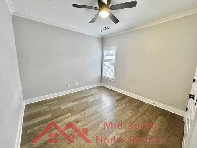 Building Photo - 441 Josephine St