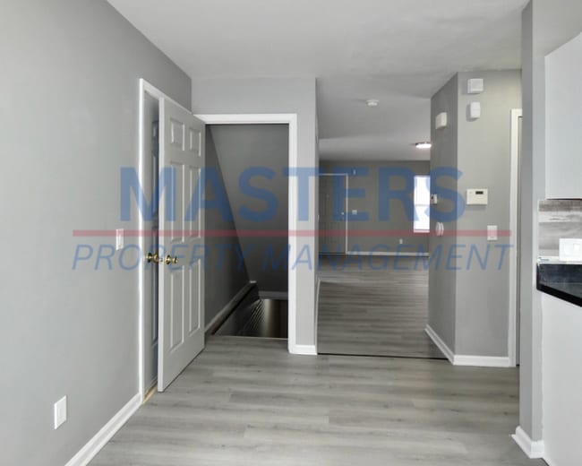 Building Photo - 4 Bed | 1.5 Bath | Spacious Rental Home