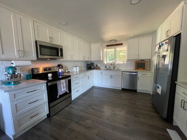 Building Photo - 2458 N Monticello Way